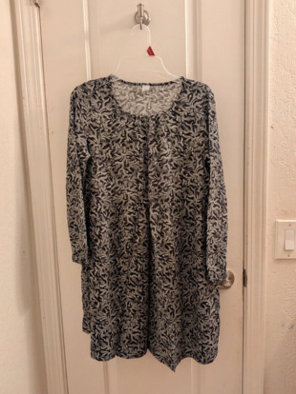 Floral flare dress - Black and White